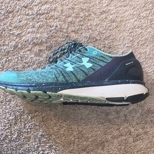 Women’s Under Armour Sneakers, Size 8.5